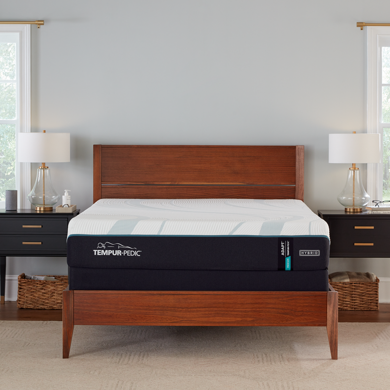 TEMPUR-Adapt® Medium Hybrid Mattress, front view, room view