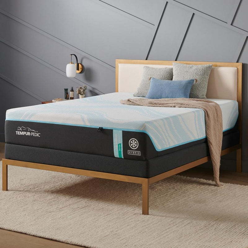 Tempur Pro-Breeze® Medium Hybrid Mattress, angle view, room view