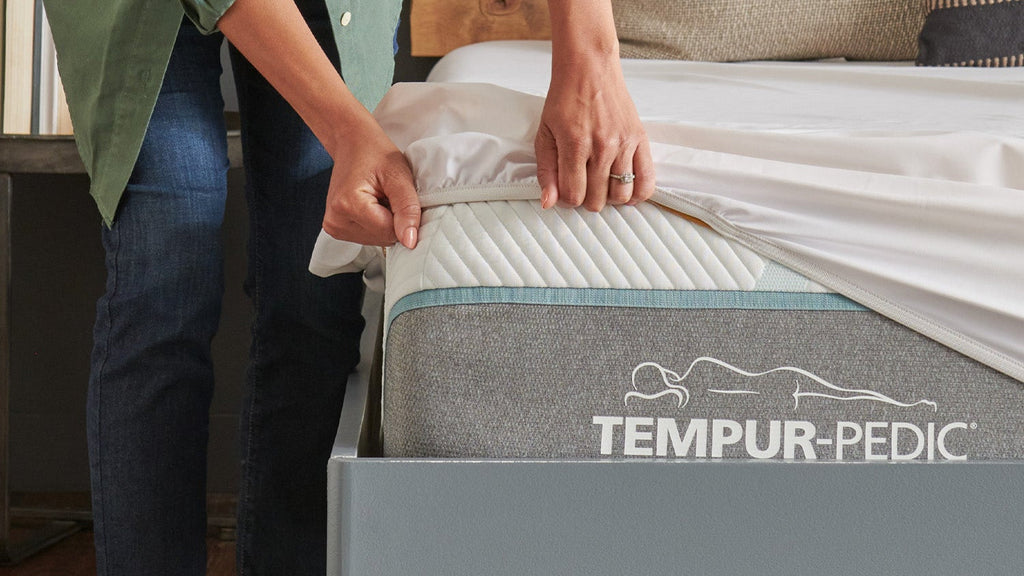 Tempur-Protect® Breeze Mattress Protector, snugly fits around your mattress.